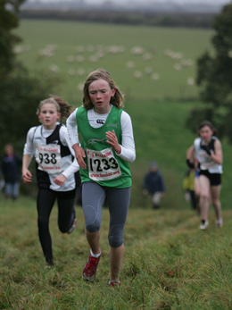 One of our young Harriers coming up the hill at the 2008 Ascott-Under-Wychwood round of the Oxford Mail Cross Country League.