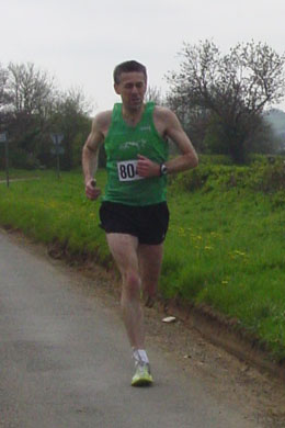 John Peake in action at the County Road Relays held at Hook Norton on Sunday, 19 April 2009.