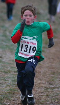 One of our younger Harriers putting in a great finish at the 2009 Banbury round of the Oxford Mail Cross Country League.